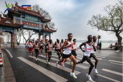 2025海澜之家无锡马拉松暨全国马拉松锦标赛(第1站) 赛前新闻发布会在市民中心新闻发布厅举行